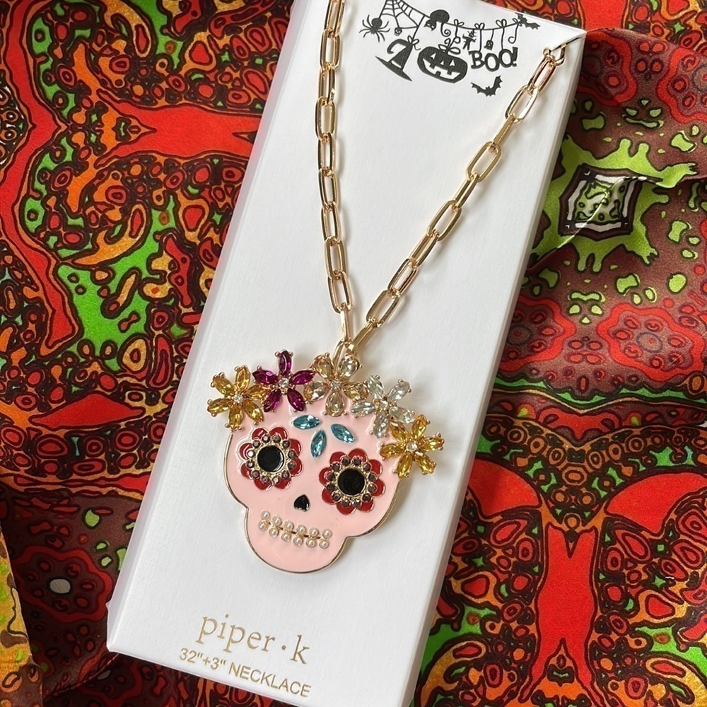 Brand New Piper K Halloween Día de Muertos Floral Crown Skull Long Necklace